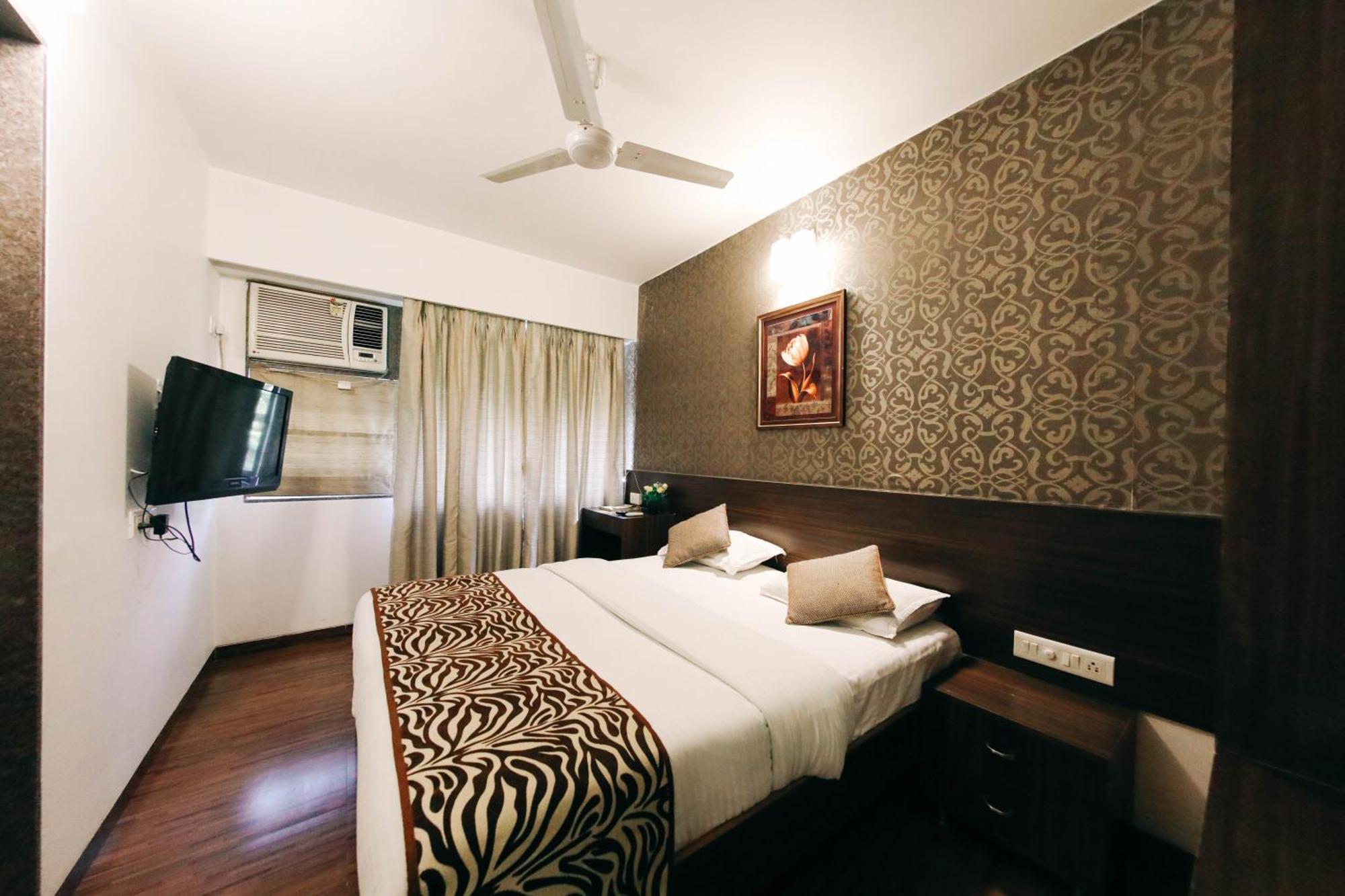Hotel Maharana Inn Chembur Mumbai  Buitenkant foto