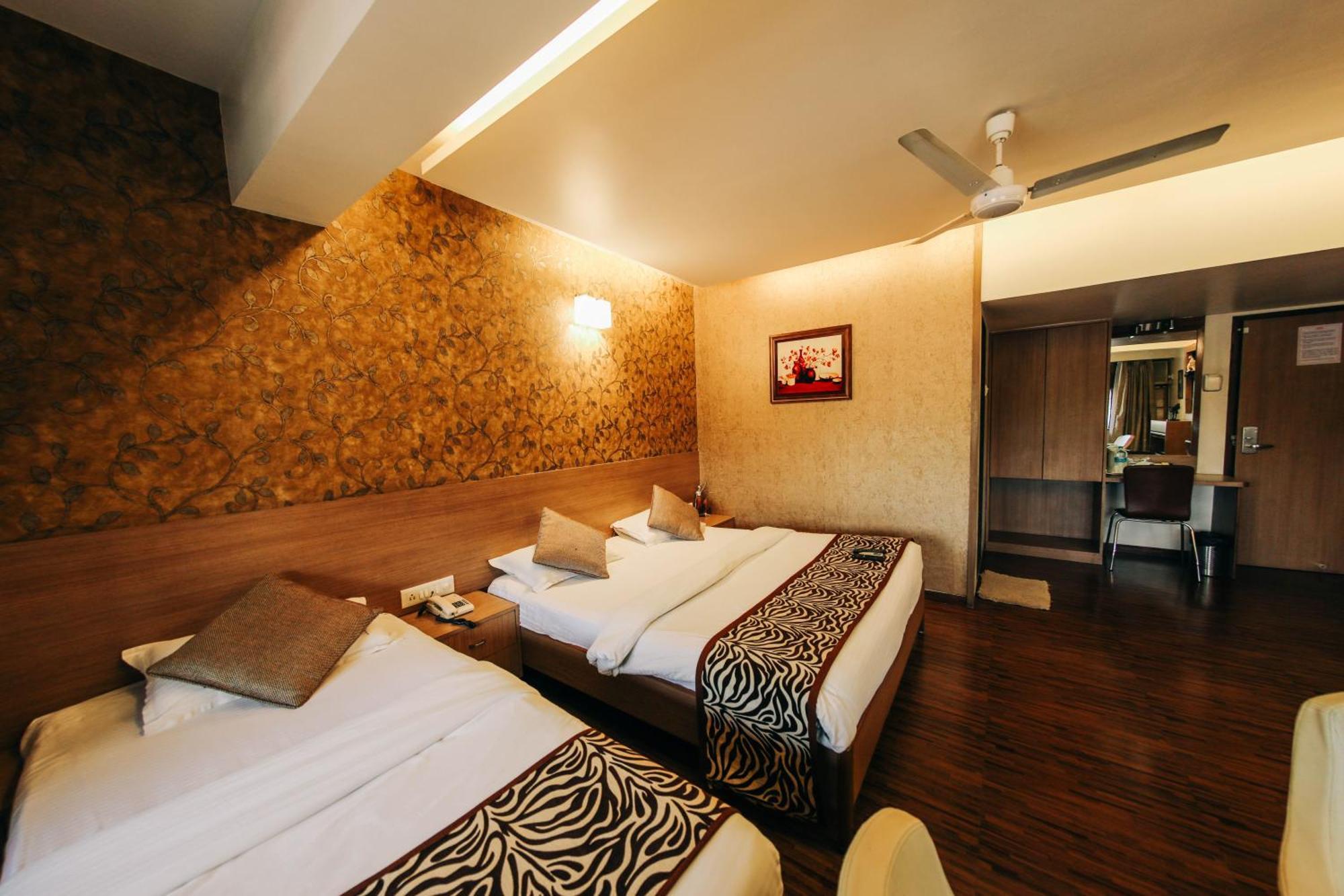 Hotel Maharana Inn Chembur Mumbai  Buitenkant foto