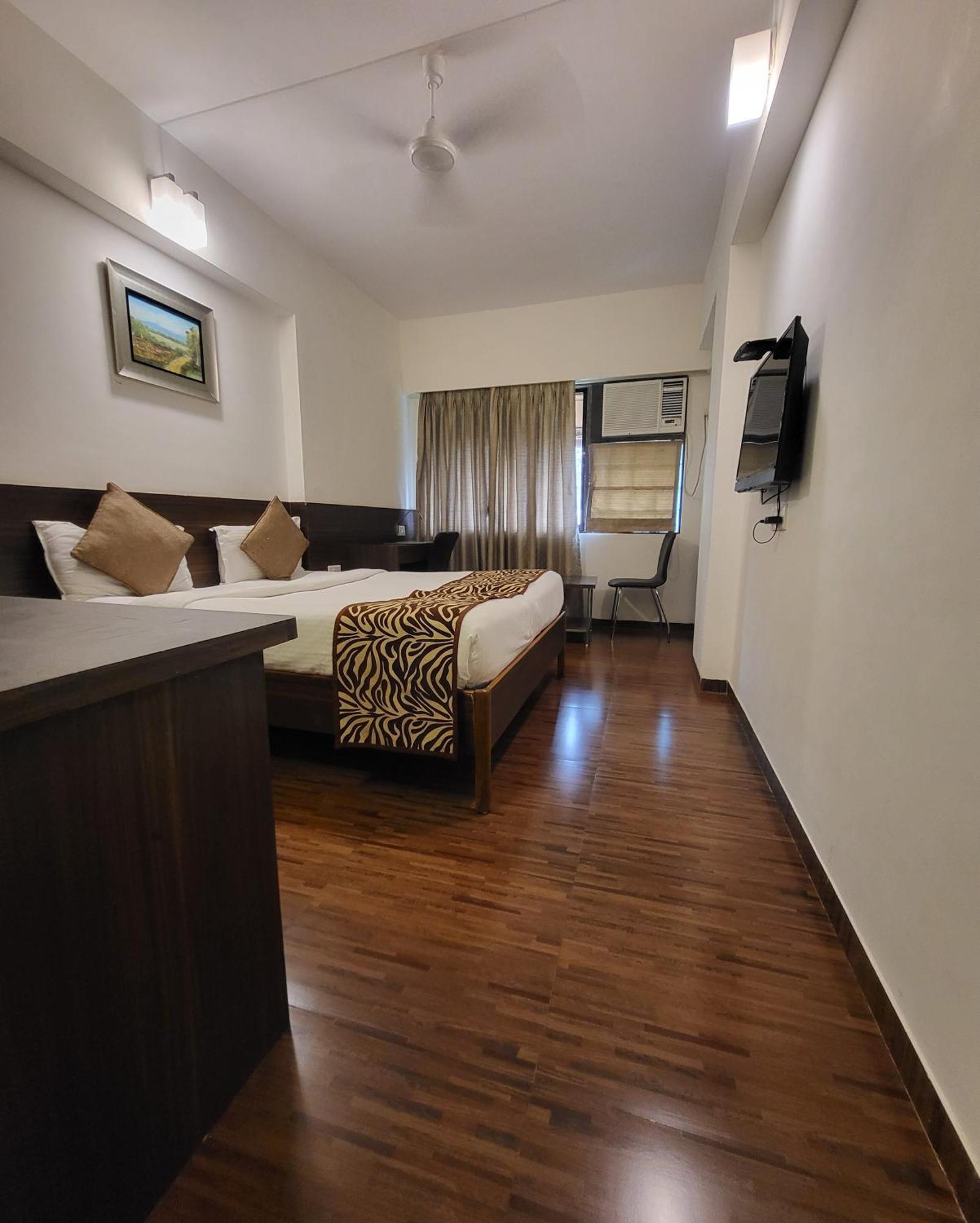 Hotel Maharana Inn Chembur Mumbai  Buitenkant foto