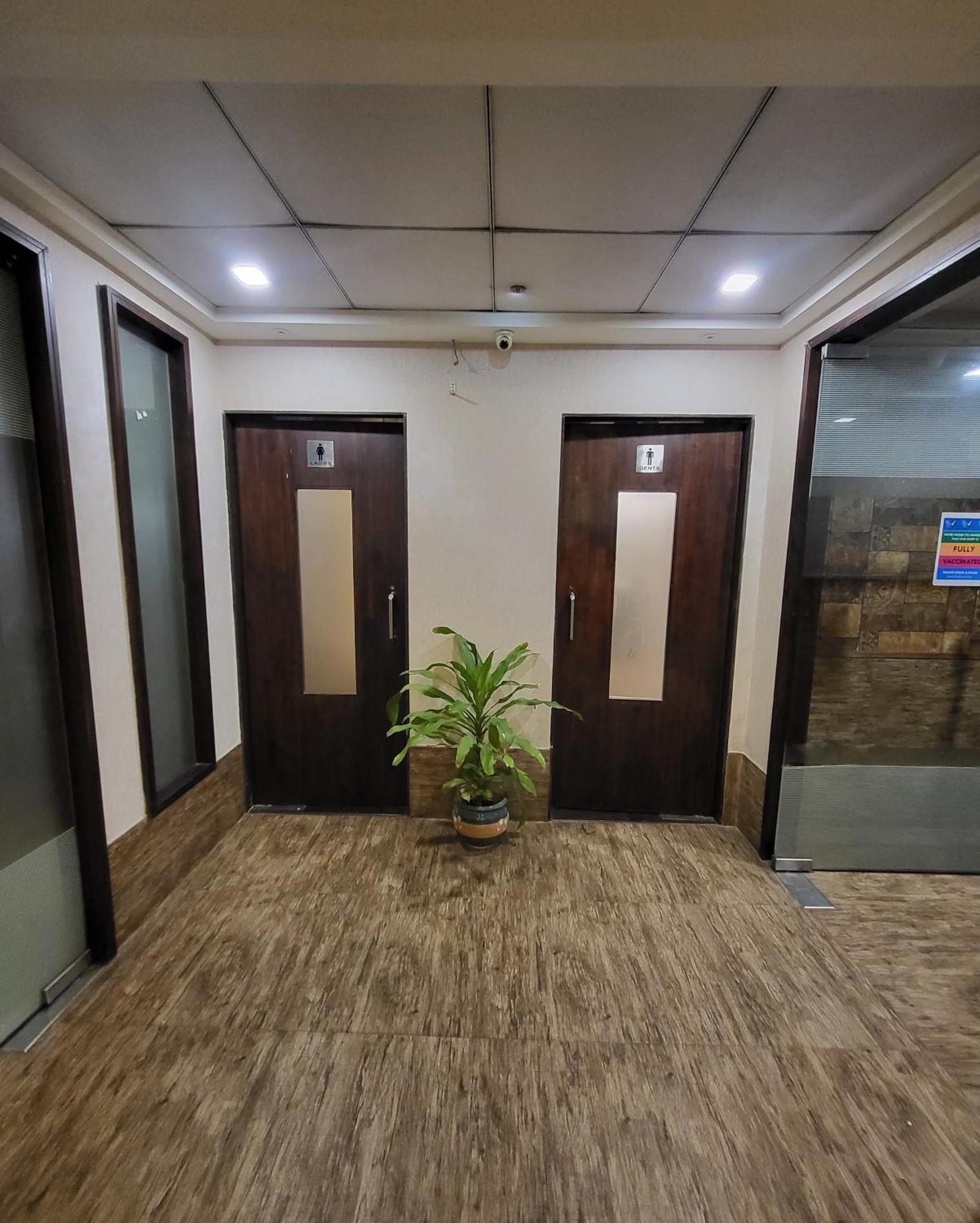 Hotel Maharana Inn Chembur Mumbai  Buitenkant foto