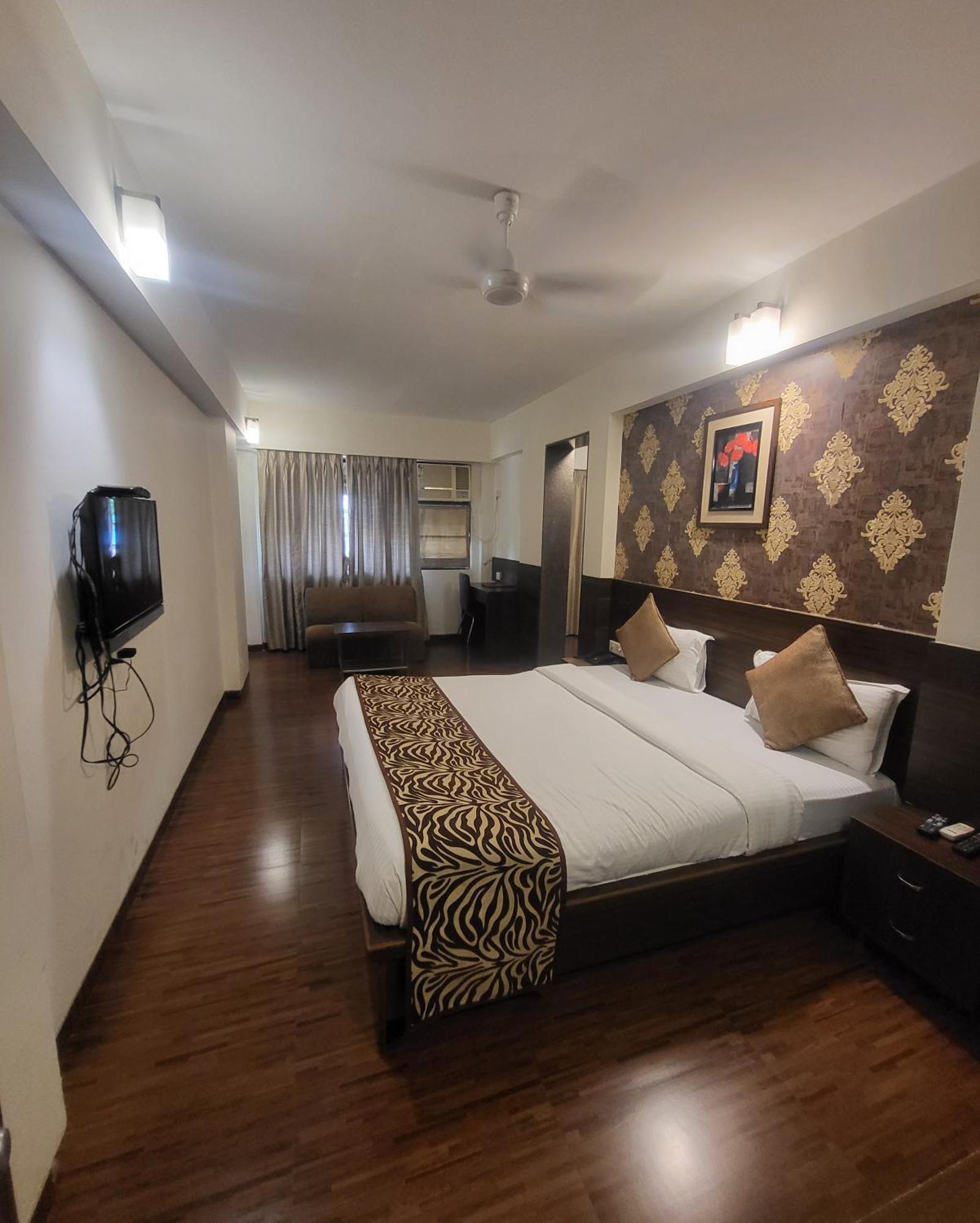 Hotel Maharana Inn Chembur Mumbai  Buitenkant foto