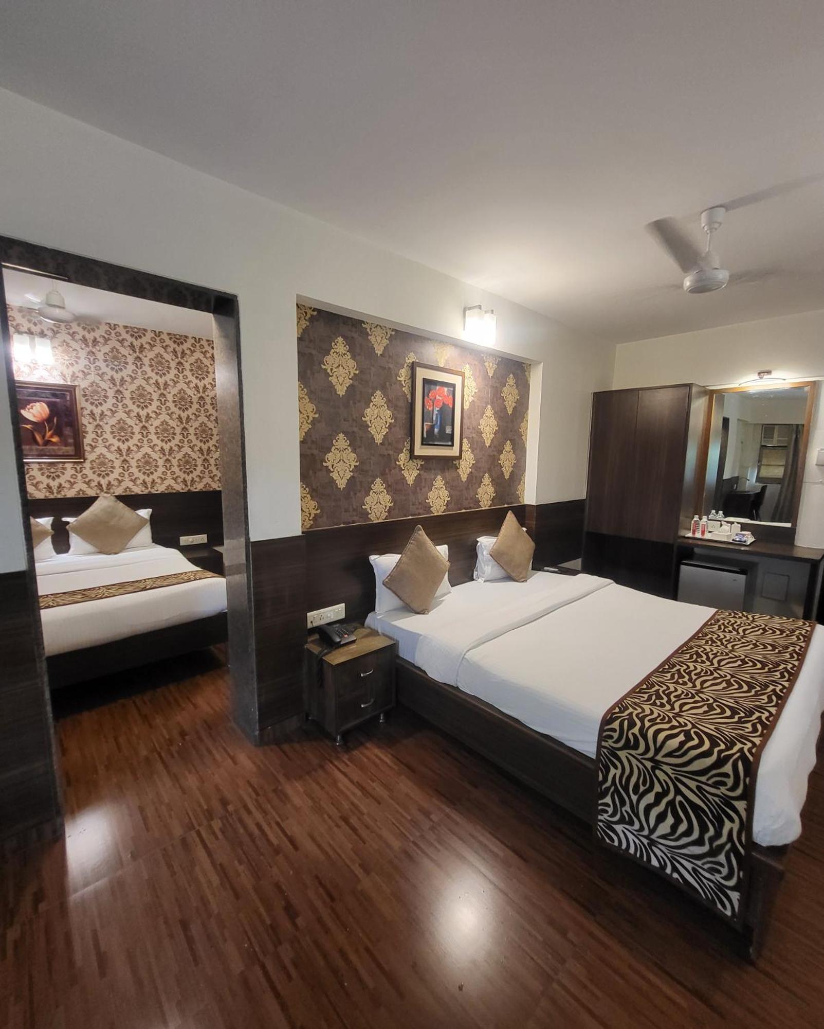 Hotel Maharana Inn Chembur Mumbai  Buitenkant foto