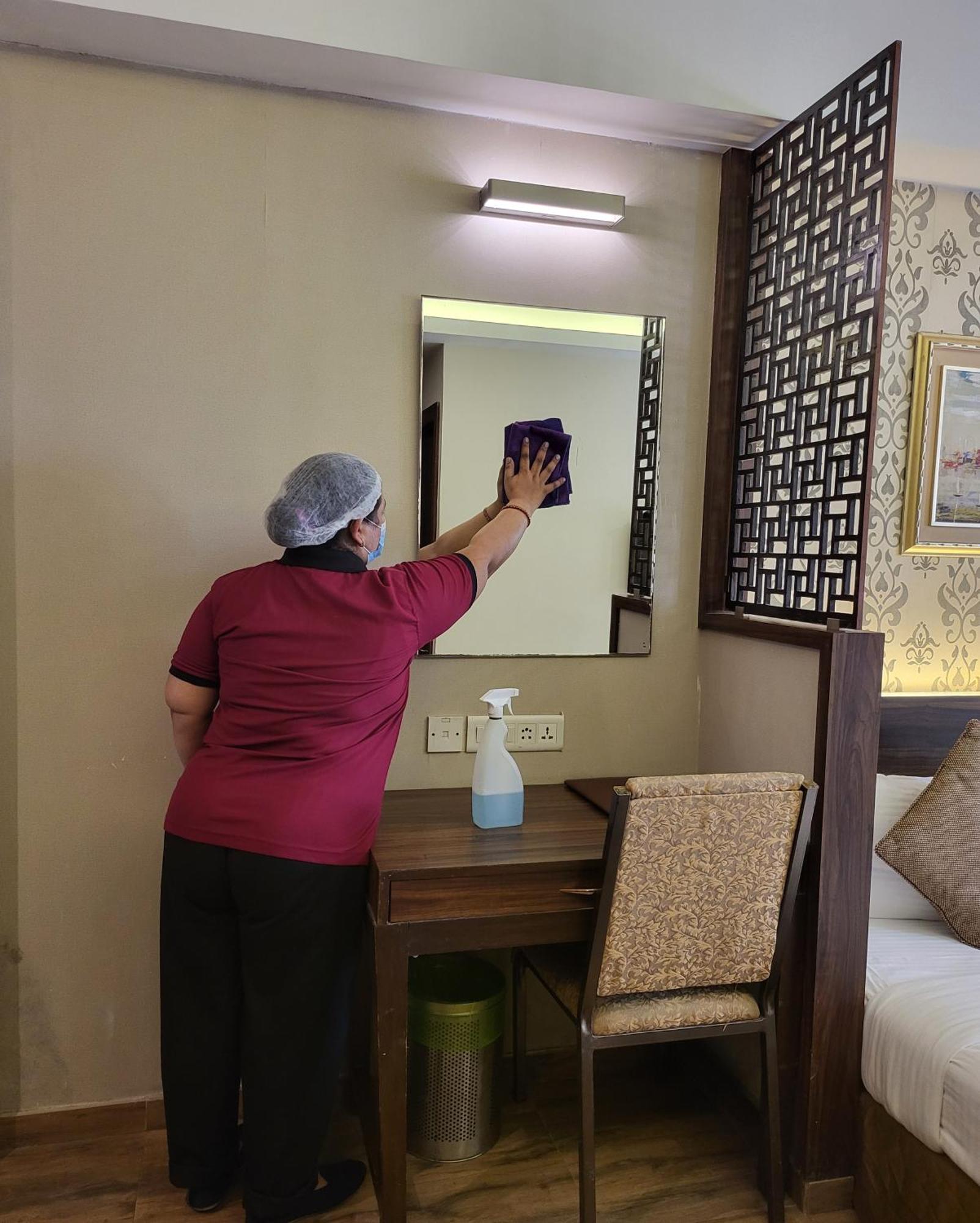 Hotel Maharana Inn Chembur Mumbai  Buitenkant foto